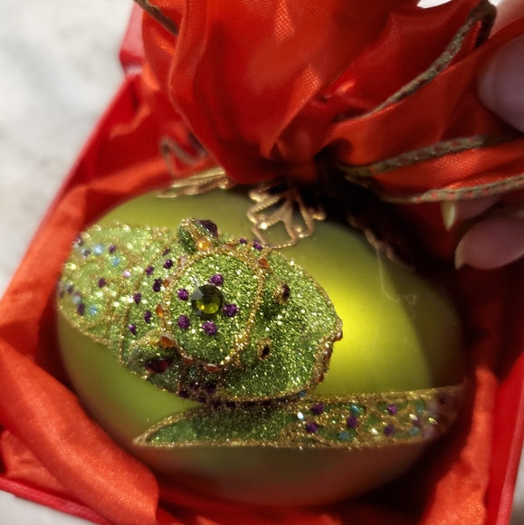 Signed and numbered Ornament - Picture 2 of 4